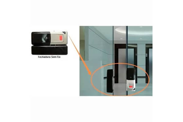 Fechadura com Controle de Acesso