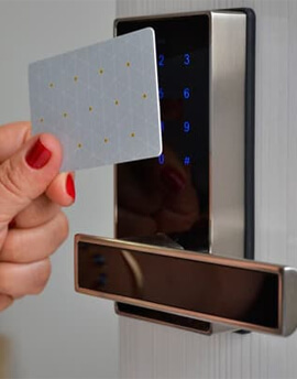 Onde eu posso instalar a minha fechadura de cartão